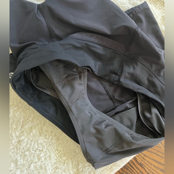 Lululemon Black 2.5 Inch Speed Short - Picture 4 of 8